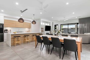 Dining - Northshore Luxe Pool House Glenelg North (Glenelg North)