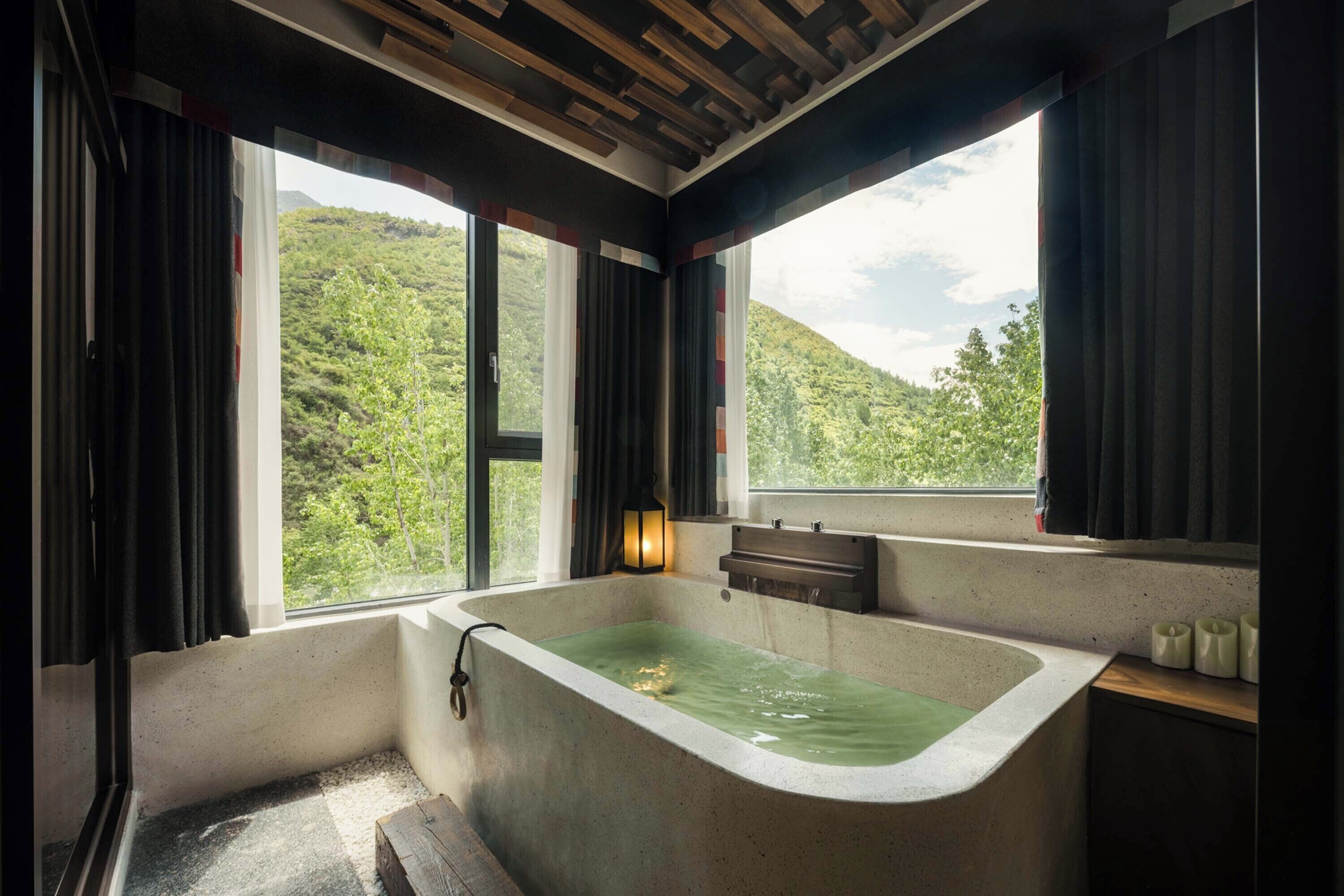 Private pool