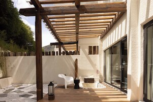 Luxury Double Room, Mountain View | Terrace/patio