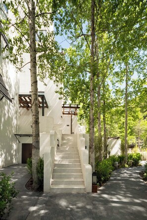Interior - EGO Hot Spring Resort Hotel (Garze)