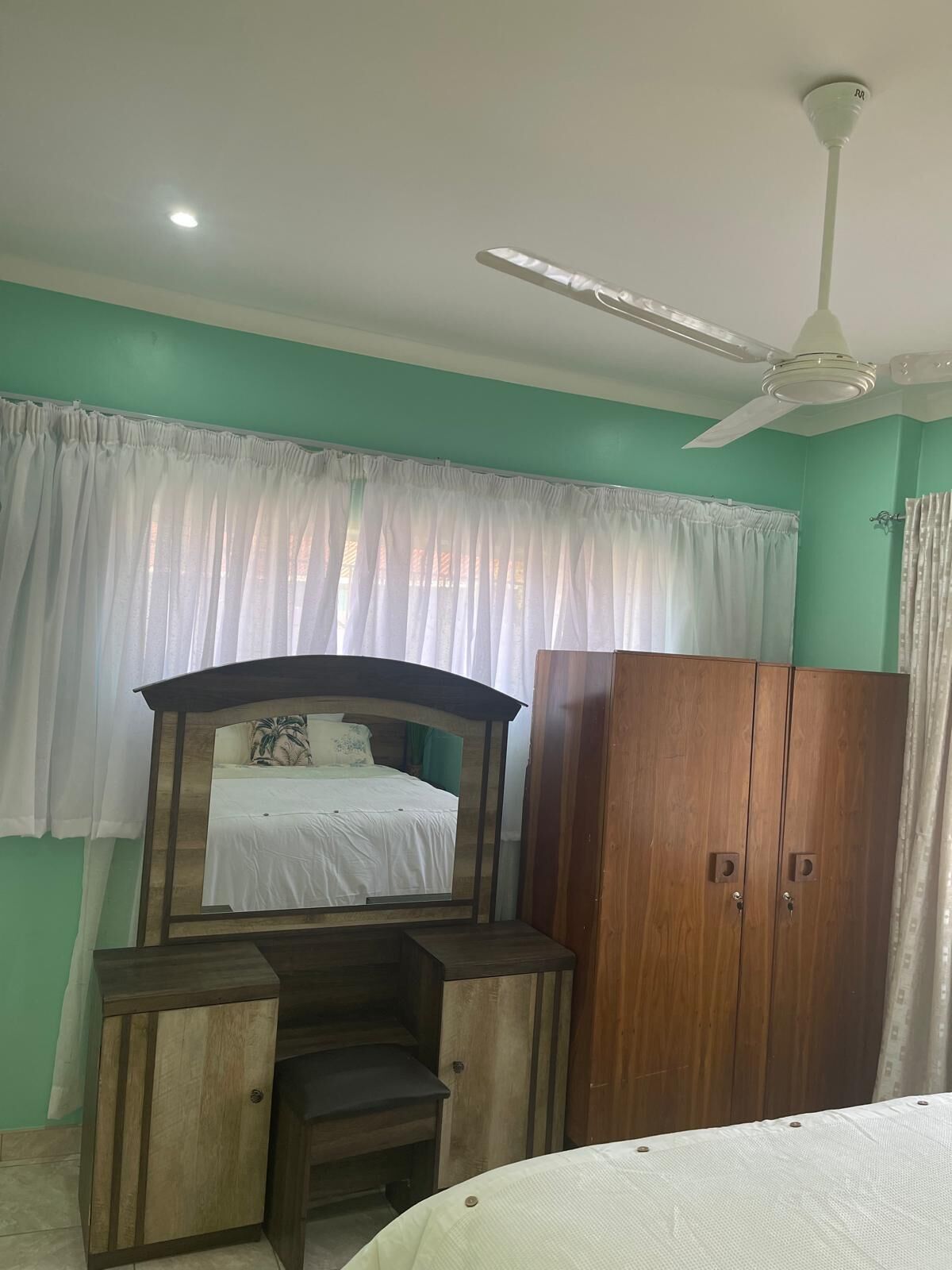 3 Schlafzimmer, Schreibtisch, Bügeleisen/Bügelbrett, kostenloses WLAN