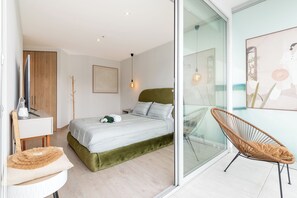 Apartamento luxo, vista para a colina | Cortinas blackout, Wi-Fi de cortesia, roupa de cama