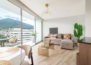 Living area - Edificio One by Host Ecuador (Quito)