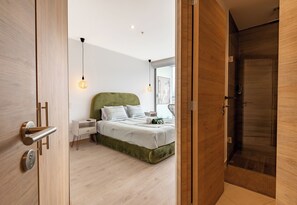 Deluxe Apartment, Hill View | Blackout drapes, free WiFi, bed sheets - Edificio One by Host Ecuador (Quito)