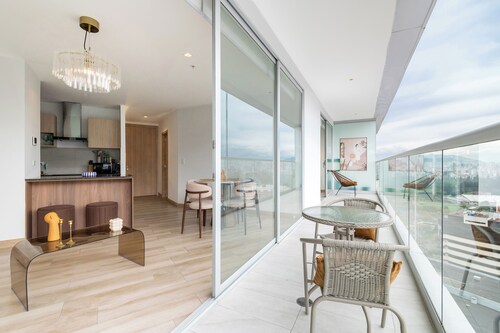 Edificio One by Host Ecuador
