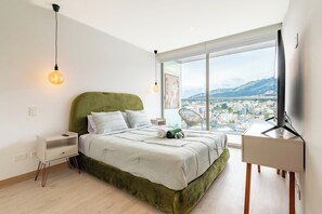 Blackout curtains, free WiFi, bed sheets - Edificio One by Host Ecuador (Quito)