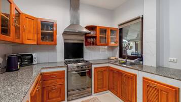 Villa, Patio | Private kitchen