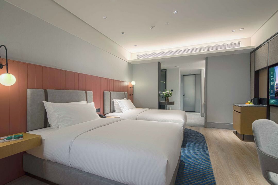 Business Double Room, 2 Single Beds | Desk, free WiFi