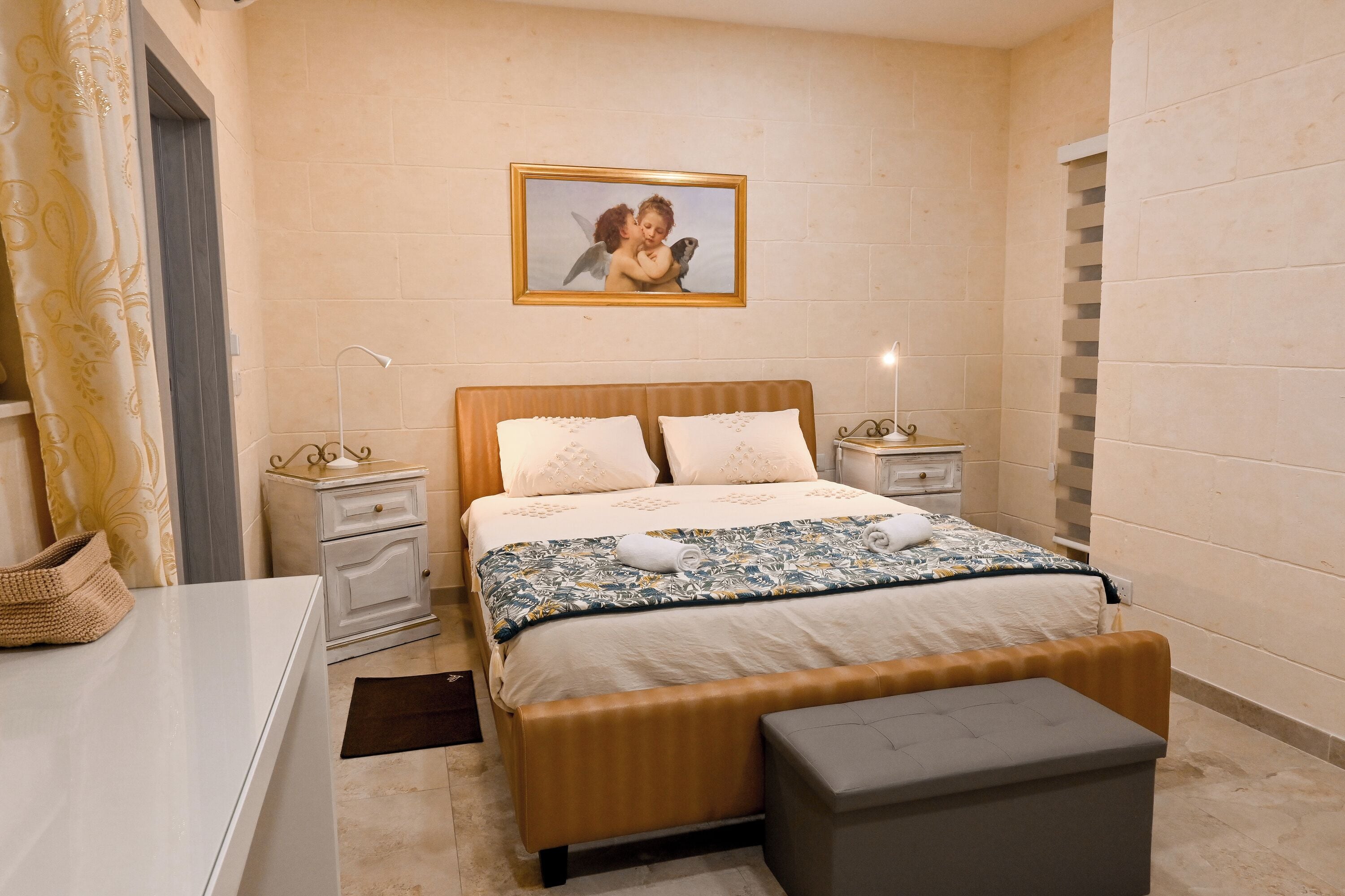 Appartamento familiare, camere multiple (Xlendi bay wonderfull 3 bdr apart) | 3 camere, ferro/asse da stiro, Wi-Fi gratuito, lenzuola