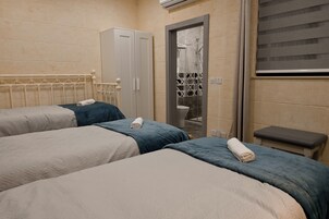 3 habitaciones, tabla de planchar con plancha y wifi gratis 
