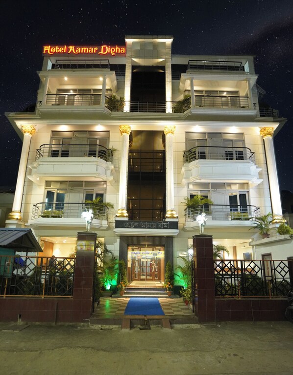Front of property - Hotel Amar Digha (Digha)
