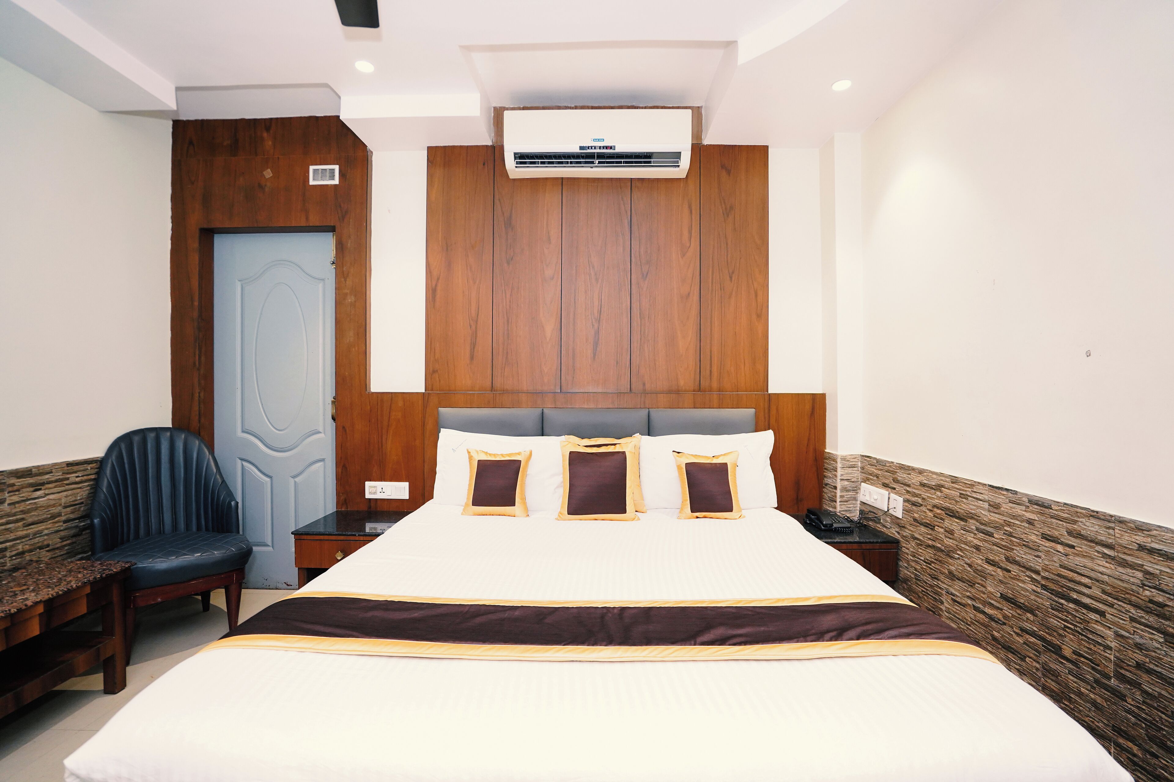 Executive Double Room, City View