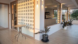 Kiến trúc tòa nhà