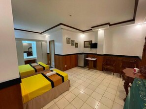 Room - OYO 1189 Gems Hotel and Conference (Antipolo)