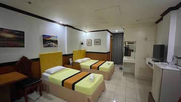 Suite | Free WiFi, bed sheets