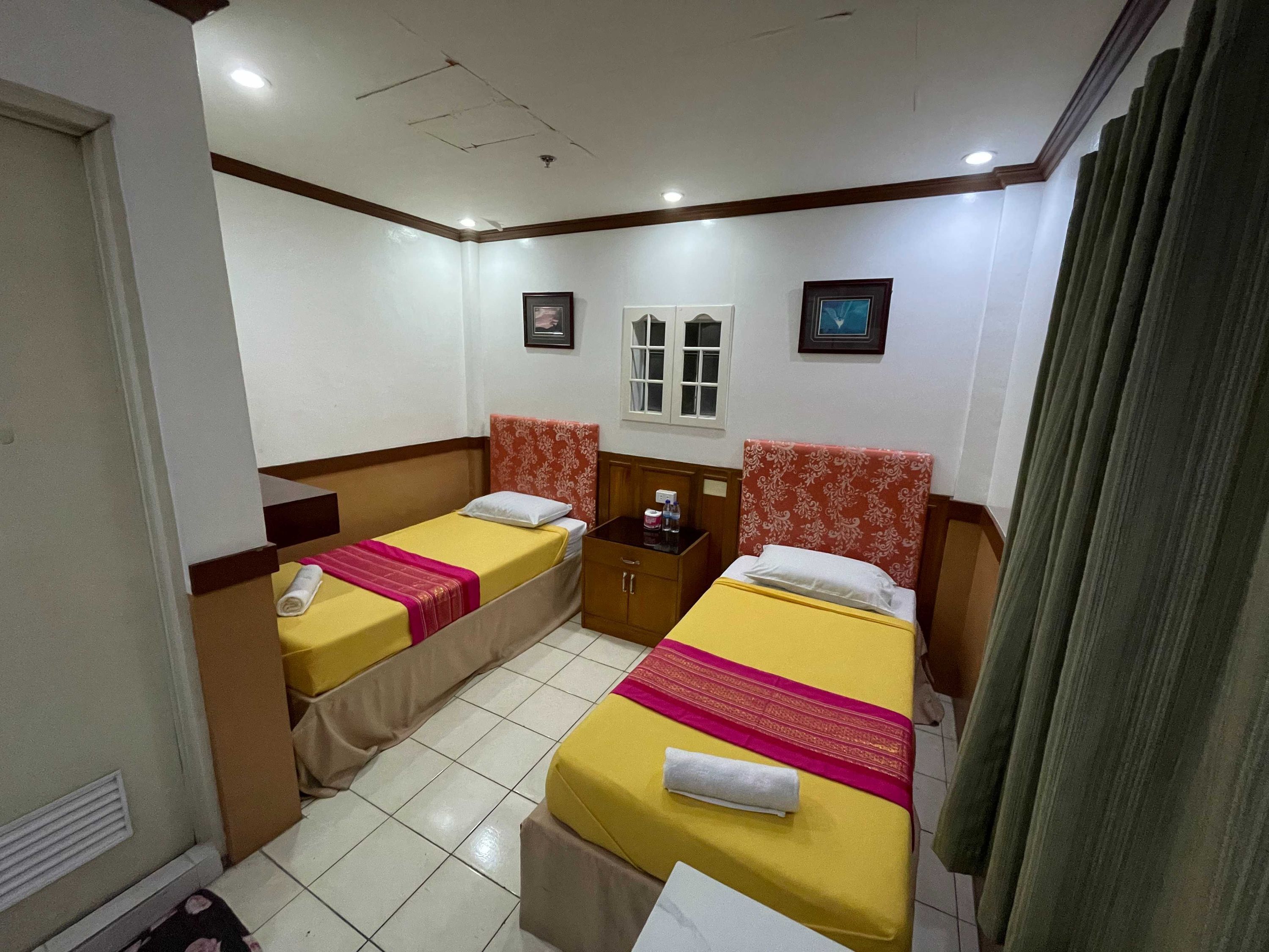 Standard Twin Room | Free WiFi, bed sheets