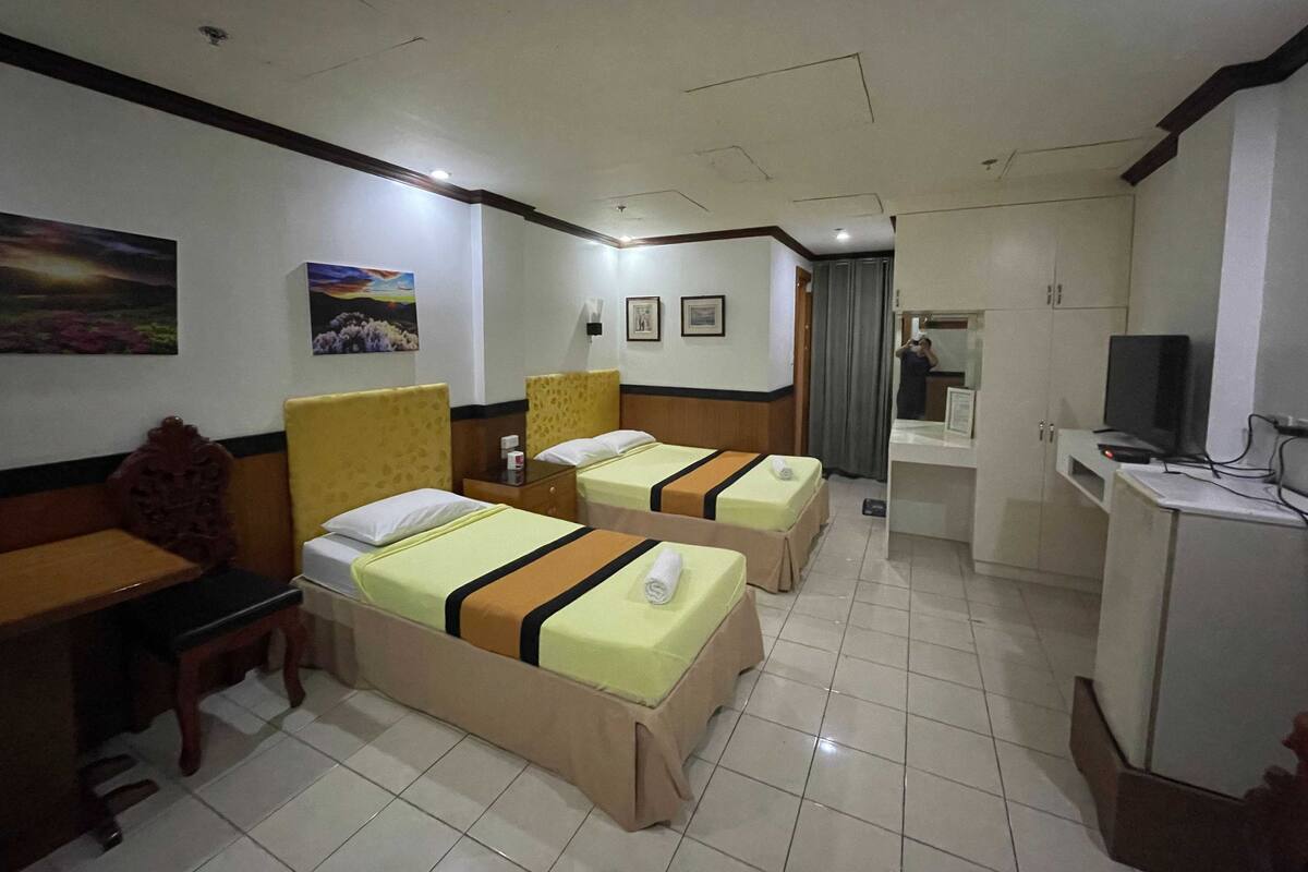 Deluxe Double Room | WiFi (free), bed sheets