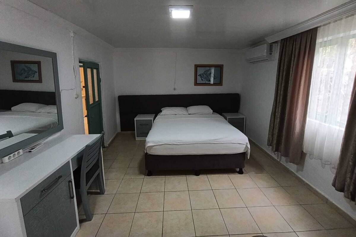 Bohem House | Iron/ironing board (on request), WiFi (free)