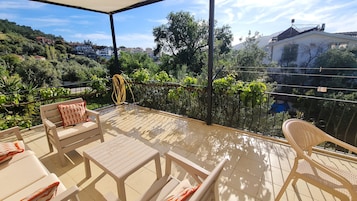 Casa Deluxe, vistas al jardín | Terraza o patio