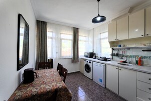 Casa luxo, vista para o jardim | Cozinha privada