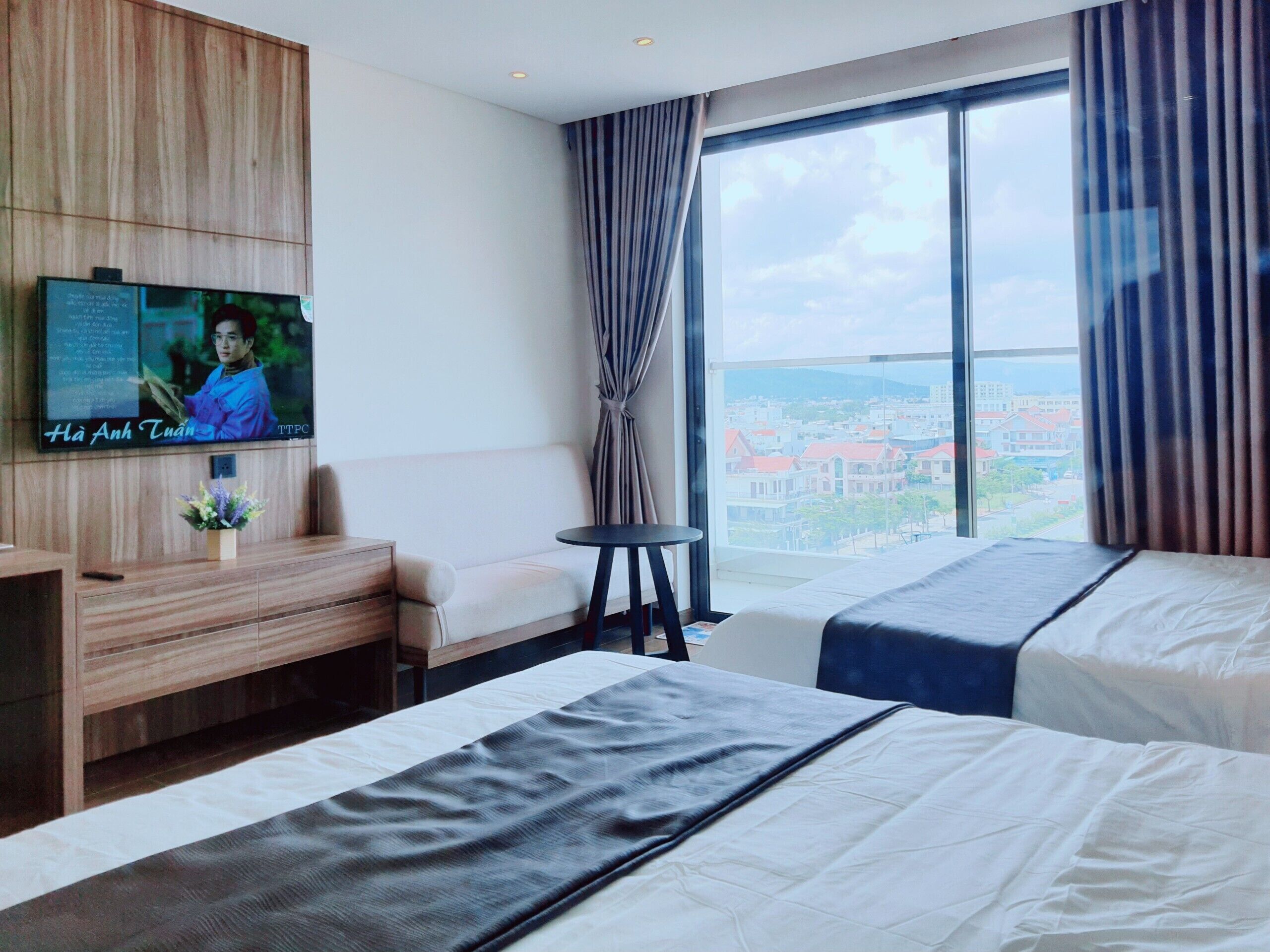 Family Double Room, Ocean View | In-room safe, desk, laptop workspace, blackout curtains