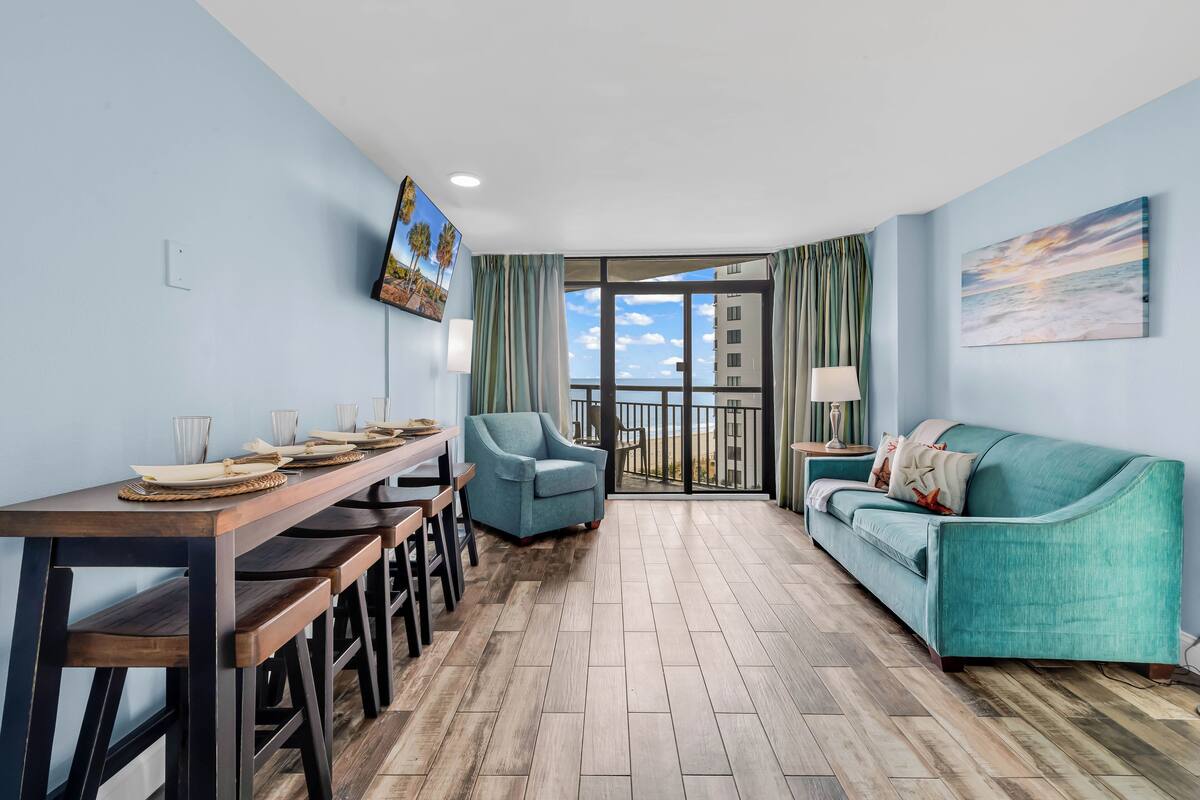 Condo exclusif, 1 chambre, balcon, vue sur l’océan | Repas dans la chambre