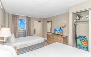 Lägenhet Signature - 1 sovrum - balkong - havsutsikt | Individuell inredning, unika möbler och strykjärn/strykbräda