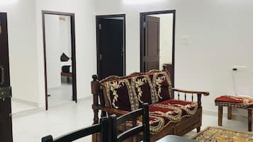 ๋๋ญ์ค ๋น๋ผ, ๋ฐ๋ค ์ ๋ง | ๊ฑฐ์ค ๊ณต๊ฐ