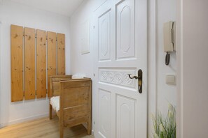 Interior - Apartment "Goodlife B10" with Wi-Fi in the Heart of Saalbach (Saalbach)