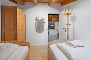 4 camere, Wi-Fi, lenzuola
