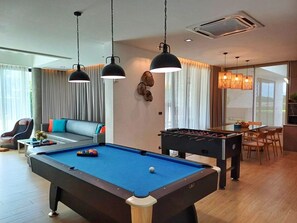 Villa 2 | ห้องนั่งเล่น | ทีวีจอแบน