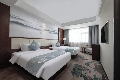 Wuling Hotel (Liuzhou High-speed Railway Station)