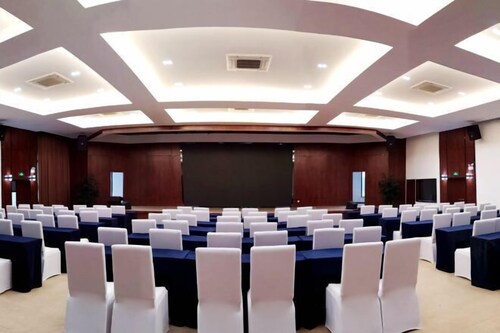 Wuling Hotel (Liuzhou High-speed Railway Station)