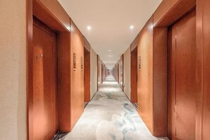 Interior - Wuling Hotel (Liuzhou High-speed Railway Station) (Liuzhou)