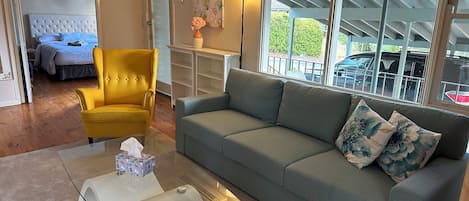 2 chambres, fer et planche à repasser, accès Internet, draps fournis