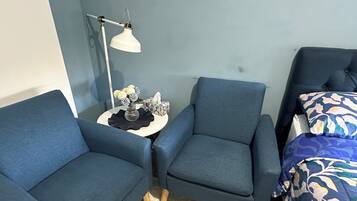 1 bedroom, iron/ironing board, Internet