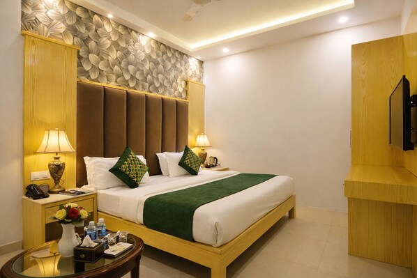 Deluxe Double Room, City View