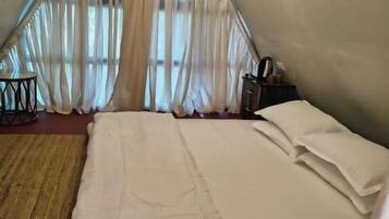 Family Cabin, Garden View