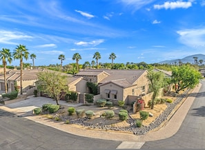 House, Accessible - Relaxing Vacay Pool Spa Fire Pit Family Games (Indio)