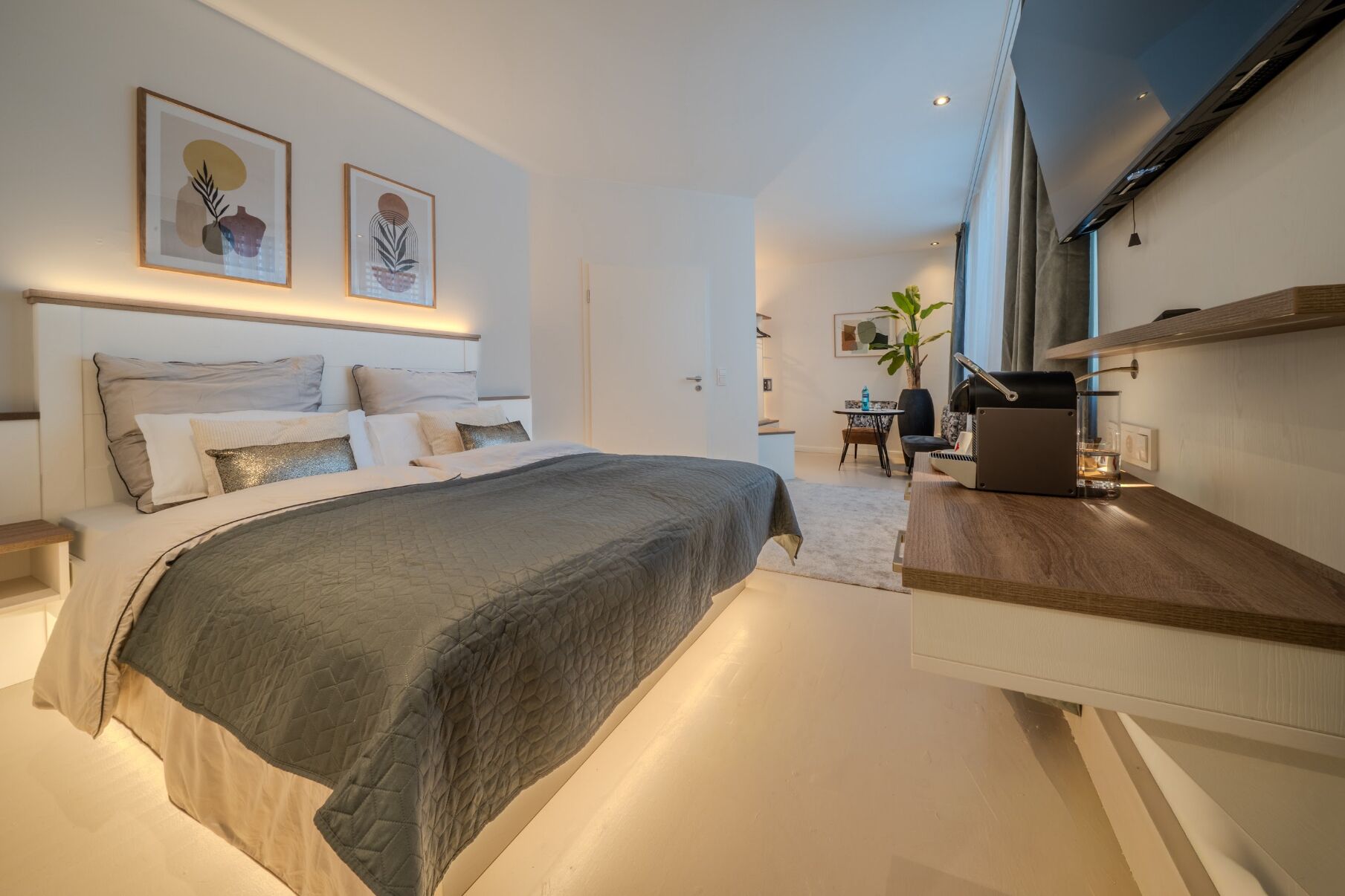 1 quarto, escrivaninha, Wi-Fi, roupa de cama