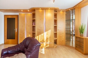 Interior - Apartment 'Casa Primitivo' with Shared Garden and Wi-Fi (Aldingen)