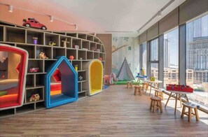 Children’s area - Elegant 1BR Apartment, Rooftop 360° Infinity Pool with Burj Views (Dubai)