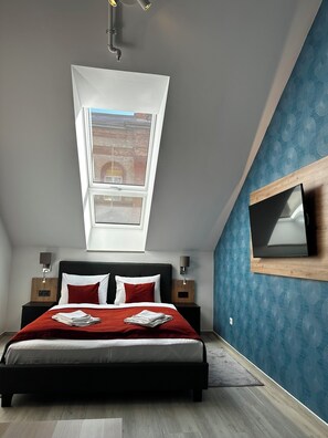 Standard Apartment, 1 Bedroom, Non Smoking, Kitchen | In-room safe, desk, laptop workspace, blackout drapes - B40 Green ApartRooms (Budapest)