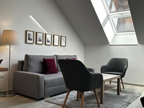 Standard Apartment, 1 Bedroom, Non Smoking, Kitchen | Living area