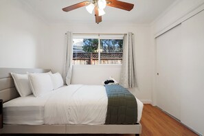 Casa, 2 habitaciones, patio, vista al lago | Wifi gratis 