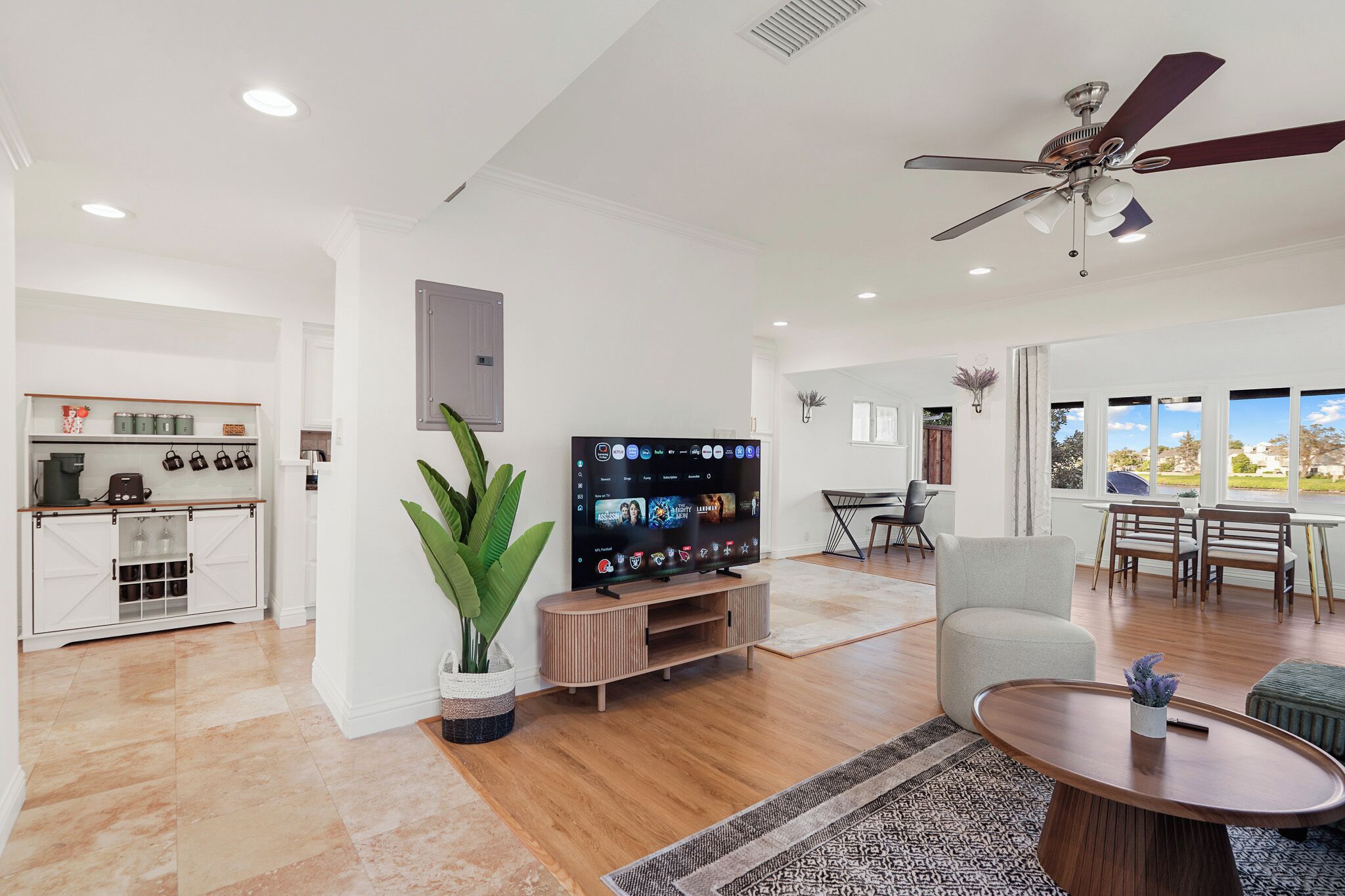 Ferienhaus, 2 Schlafzimmer, Terrasse, Seeblick | Wohnbereich