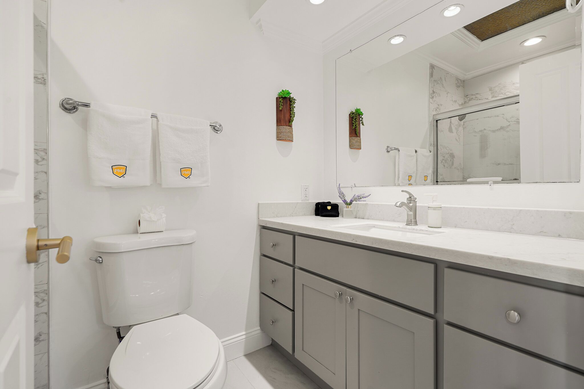 House, 2 Bedrooms, Patio, Lake View | Bathroom