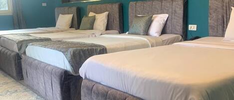 Standard Quadruple Room | Egyptian cotton sheets, premium bedding, minibar, soundproofing