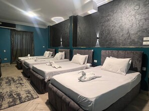 Standard-Vierbettzimmer