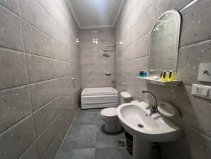 Free toiletries, hair dryer, slippers, towels - The Great Pyramids View Boutique  (Giza)